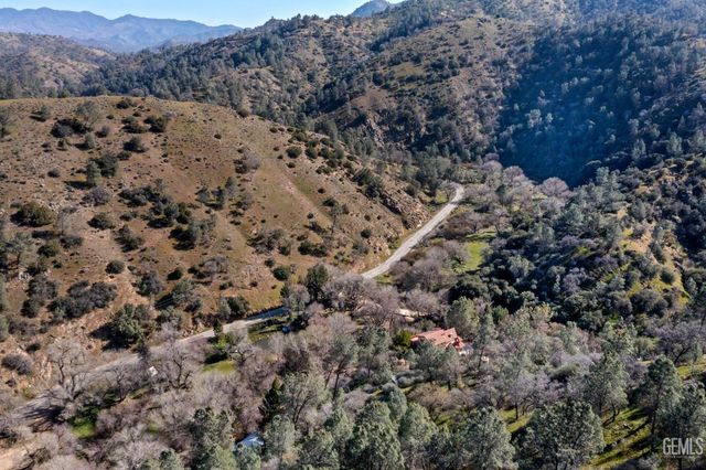 19182 Caliente Creek Road, Caliente, CA 93518