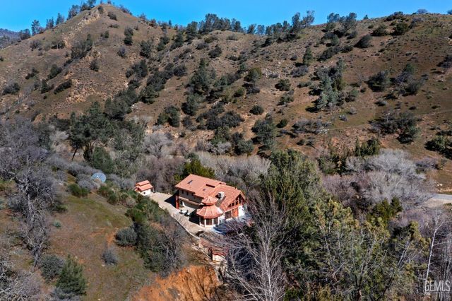 19182 Caliente Creek Road, Caliente, CA 93518