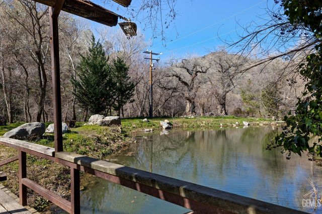 19182 Caliente Creek Road, Caliente, CA 93518