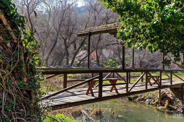 19182 Caliente Creek Road, Caliente, CA 93518