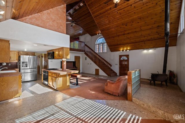 19182 Caliente Creek Road, Caliente, CA 93518