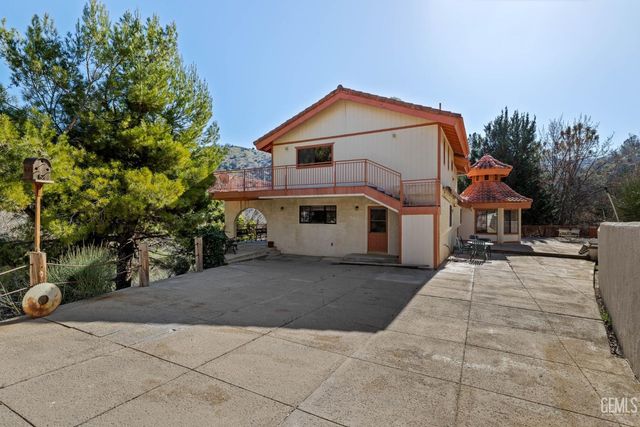 19182 Caliente Creek Road, Caliente, CA 93518