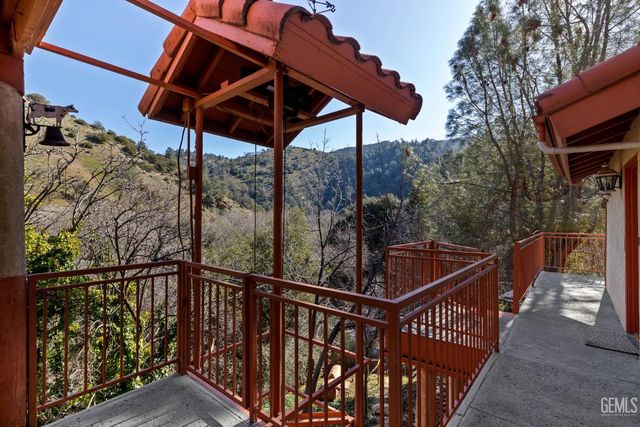 19182 Caliente Creek Road, Caliente, CA 93518