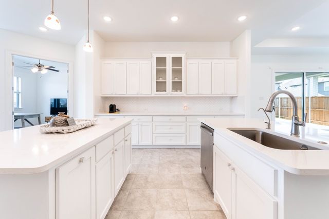 528 Bridle Ranch Drive, Rockwall, TX 75087