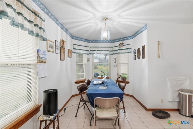 127 Santa Fe Ridge, Seguin, TX 78155