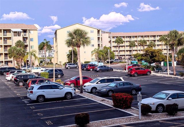 3564 LAKE BAYSHORE DRIVE K-203, Bradenton, FL 34205