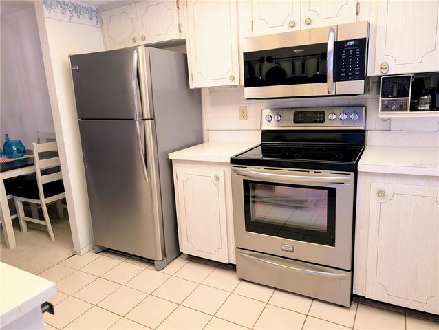 3564 LAKE BAYSHORE DRIVE K-203, Bradenton, FL 34205