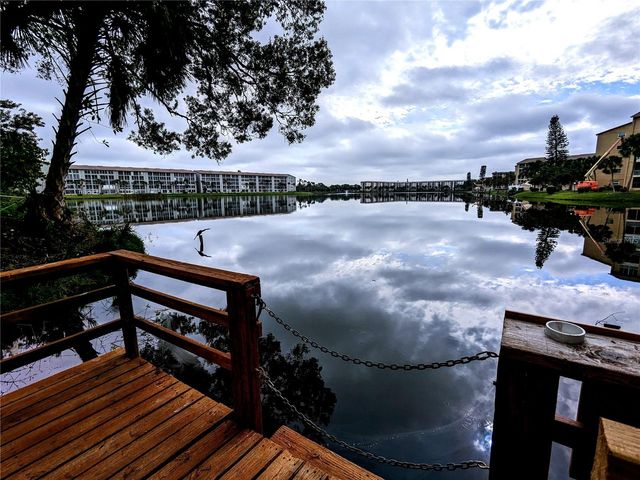 3564 LAKE BAYSHORE DRIVE K-203, Bradenton, FL 34205
