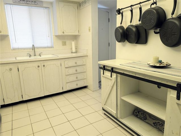 3564 LAKE BAYSHORE DRIVE K-203, Bradenton, FL 34205