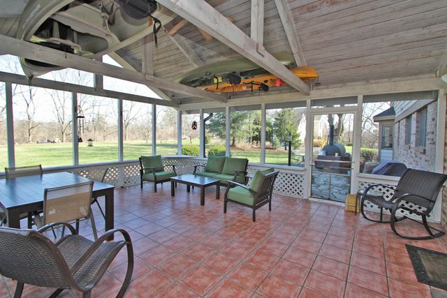 4 Shenandoah Lane, Hawthorn Woods, IL 60047