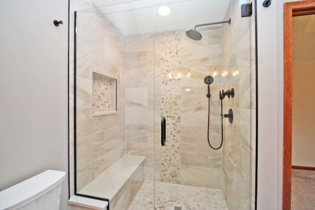 4 Shenandoah Lane, Hawthorn Woods, IL 60047