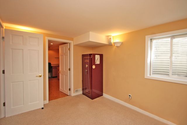 4 Shenandoah Lane, Hawthorn Woods, IL 60047