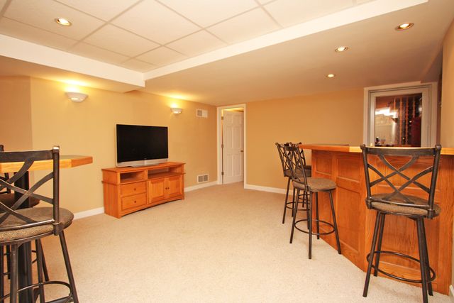 4 Shenandoah Lane, Hawthorn Woods, IL 60047