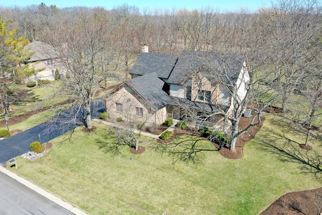 4 Shenandoah Lane, Hawthorn Woods, IL 60047