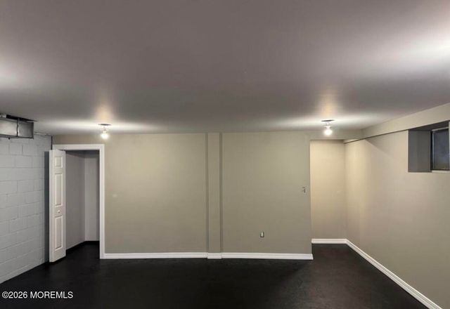 13 Ginger Court, Eatontown, NJ 07724