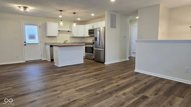 3823 Ireland Drive, Indianapolis, IN 46235