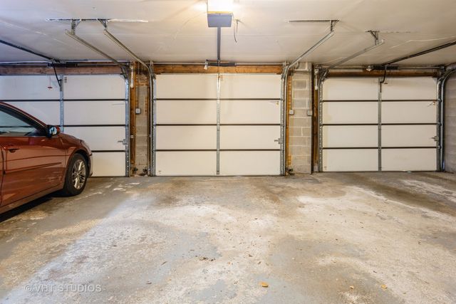 1450 Tanglewood Street 1B, Flossmoor, IL 60422