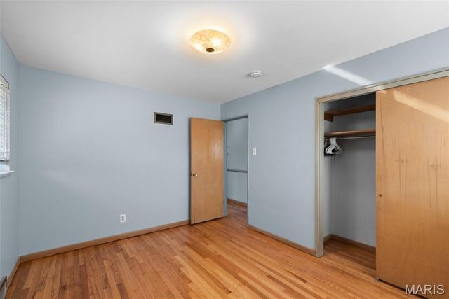 8816 Bridgeport Avenue, Brentwood, MO 63144