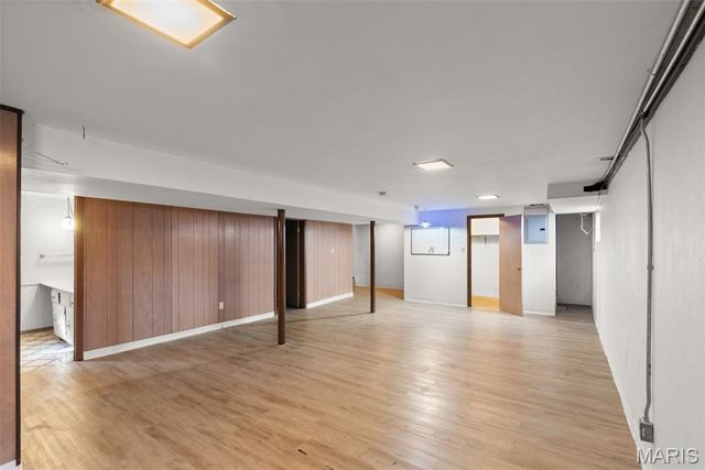 8816 Bridgeport Avenue, Brentwood, MO 63144