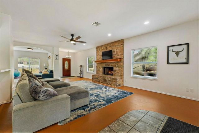 13500 Copper Hills DR, Manchaca, TX 78652