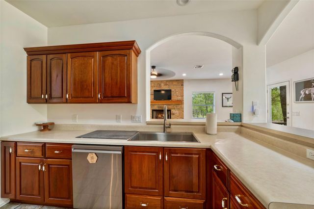 13500 Copper Hills DR, Manchaca, TX 78652