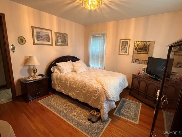 550 78th Street, Niagara Falls, NY 14304