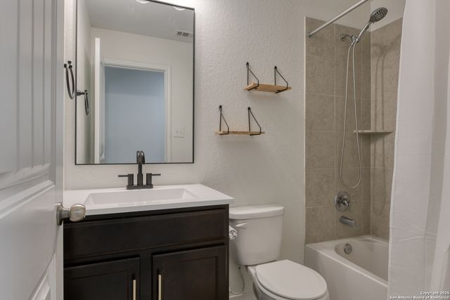 8732 Ironwood Hill, San Antonio, TX 78254