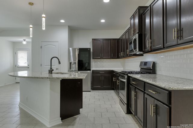 8732 Ironwood Hill, San Antonio, TX 78254