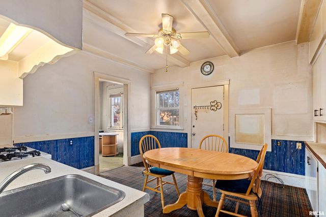 1825 W MOSS Avenue, Peoria, IL 61606