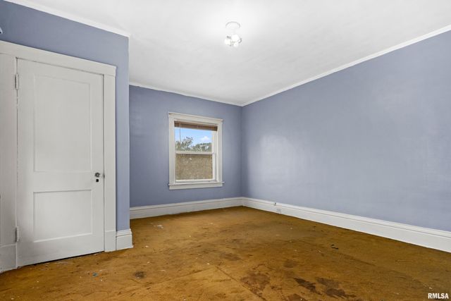 1825 W MOSS Avenue, Peoria, IL 61606