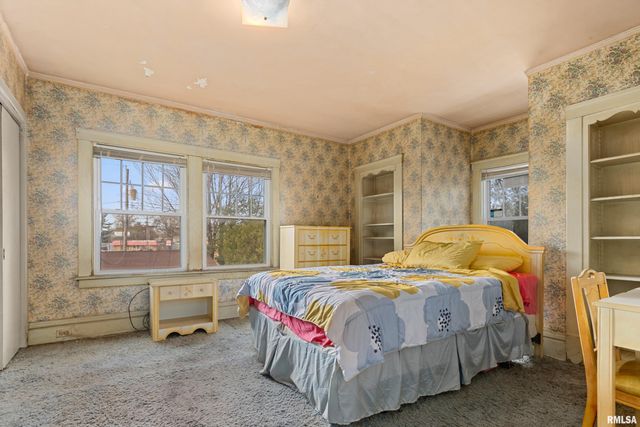 1825 W MOSS Avenue, Peoria, IL 61606