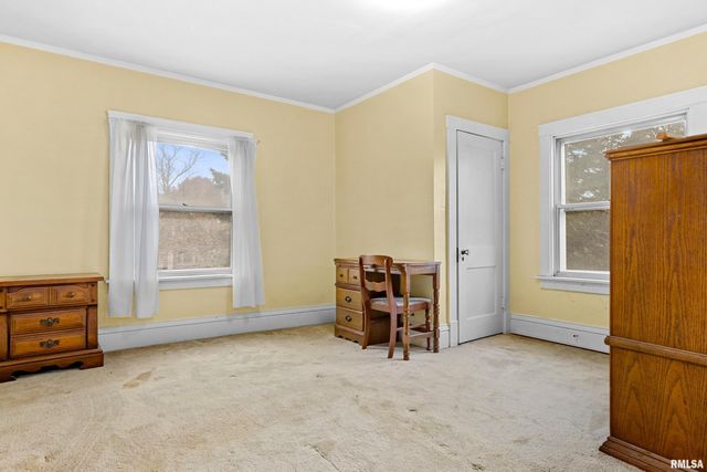 1825 W MOSS Avenue, Peoria, IL 61606