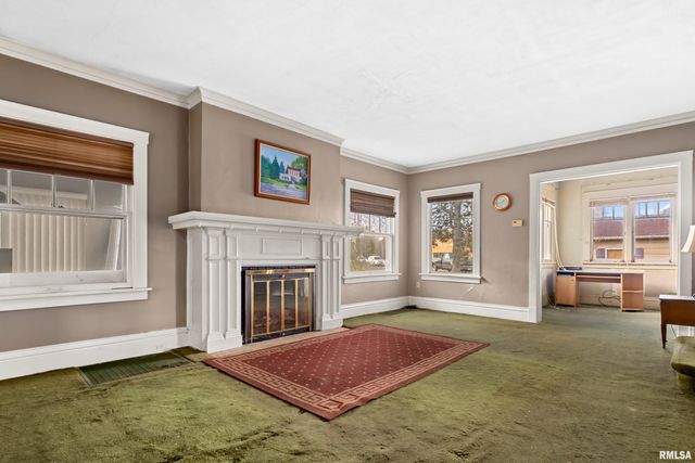 1825 W MOSS Avenue, Peoria, IL 61606