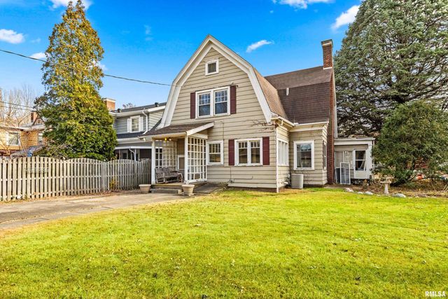 1825 W MOSS Avenue, Peoria, IL 61606