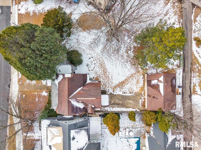 1825 W MOSS Avenue, Peoria, IL 61606