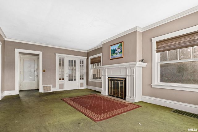 1825 W MOSS Avenue, Peoria, IL 61606