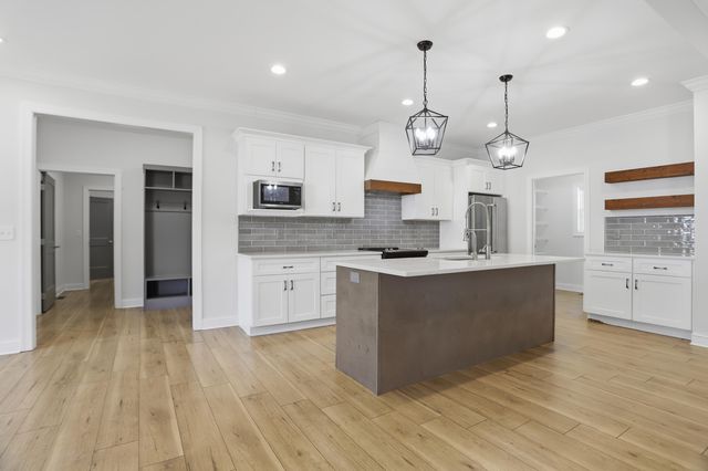 80 Play House Drive, Ringgold, GA 30736