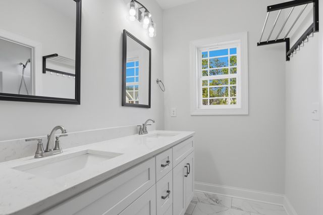 80 Play House Drive, Ringgold, GA 30736