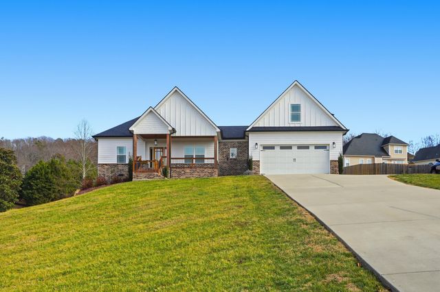 80 Play House Drive, Ringgold, GA 30736