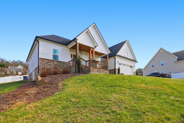 80 Play House Drive, Ringgold, GA 30736
