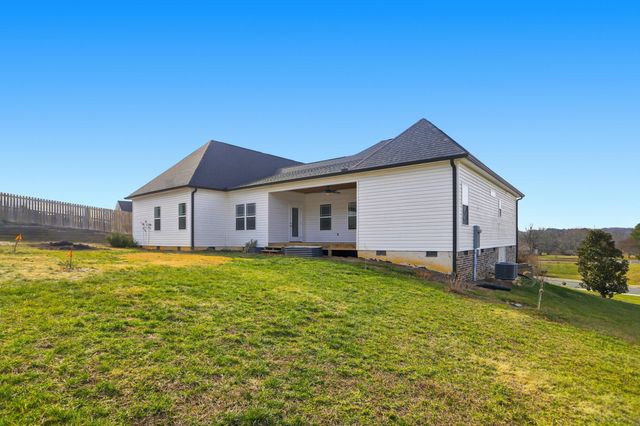 80 Play House Drive, Ringgold, GA 30736