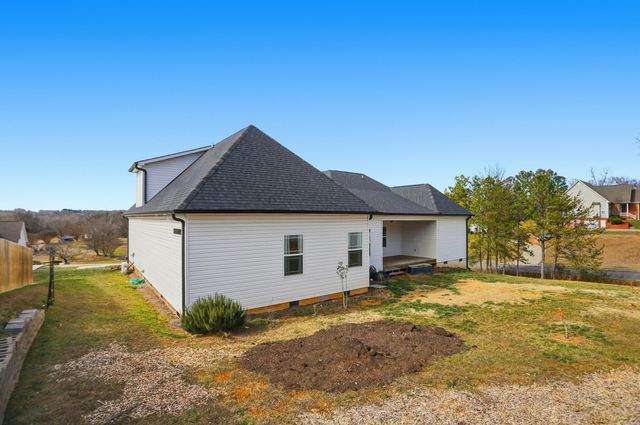 80 Play House Drive, Ringgold, GA 30736