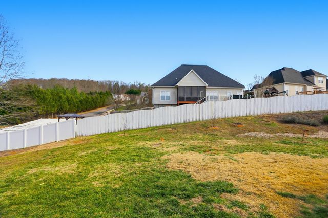 80 Play House Drive, Ringgold, GA 30736