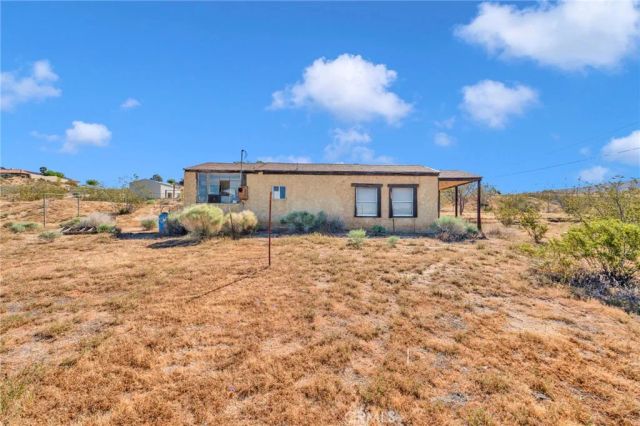 10393 Mockingbird Avenue, Apple Valley, CA 92308