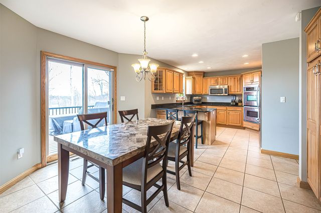 5862 FOREST Crossing, Erie, PA 16506