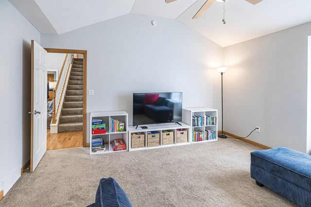 5862 FOREST Crossing, Erie, PA 16506