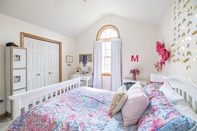 5862 FOREST Crossing, Erie, PA 16506