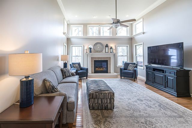 5862 FOREST Crossing, Erie, PA 16506