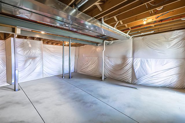 5862 FOREST Crossing, Erie, PA 16506