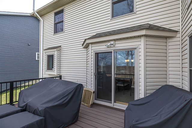 5862 FOREST Crossing, Erie, PA 16506